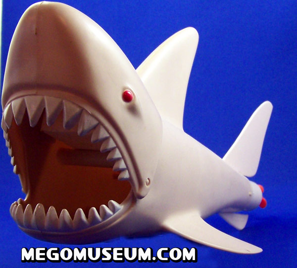 Mego Aquman VS Great White Shark