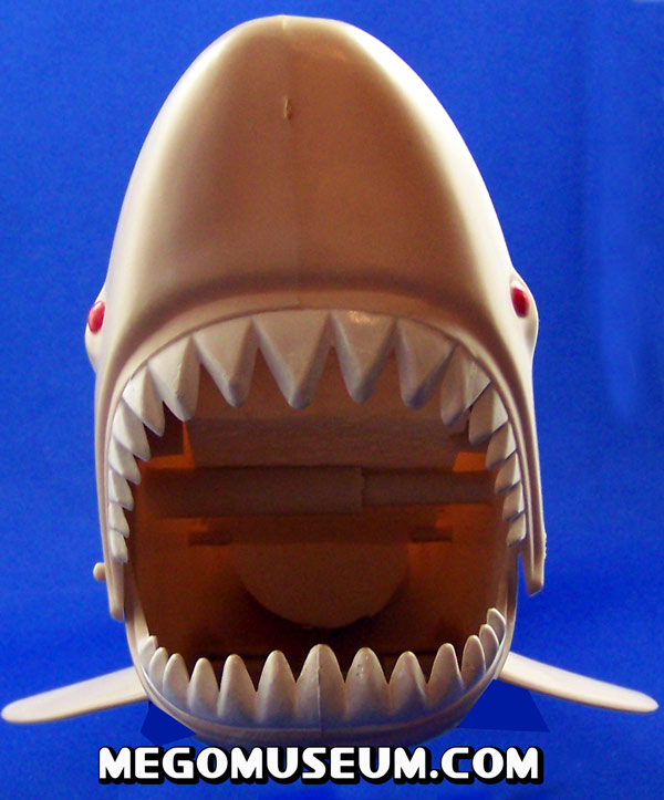 Mego Aquman VS Great White Shark