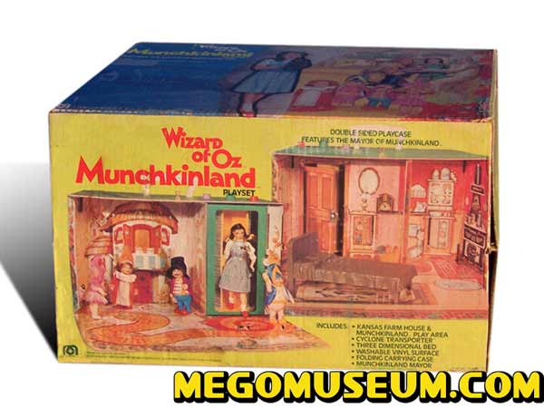 munchin land play set by Mego