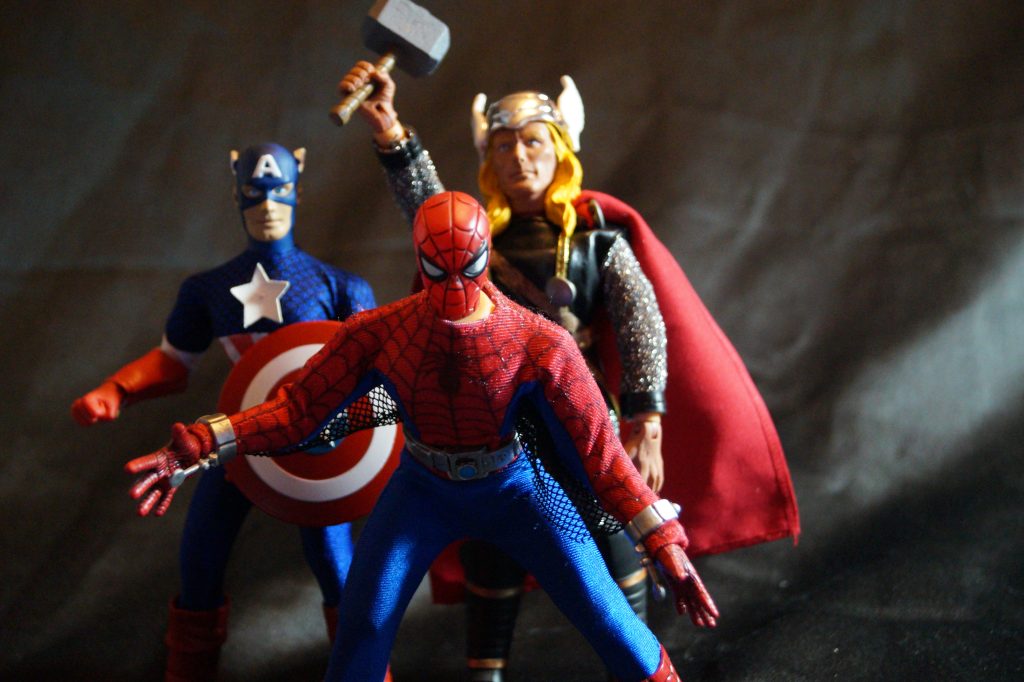 Thor, the God of Thunder is the fourth in a series of ReMego Marvel comics sets from Diamond Select and EMCE Toys.