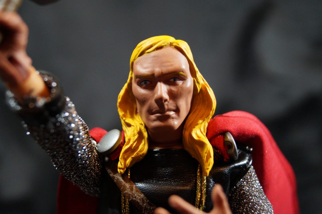 Thor, the God of Thunder is the fourth in a series of ReMego Marvel comics sets from Diamond Select and EMCE Toys.