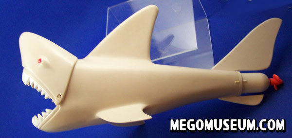 Mego Aquman VS Great White Shark