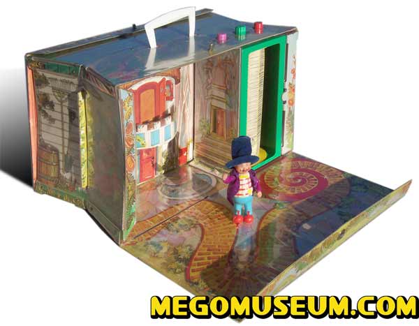 munchin land play set by Mego